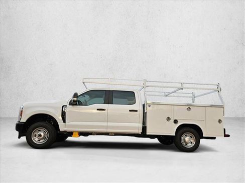 New 2026 Ford F250 XL image 5
