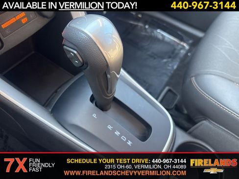 Certified 2022 Chevrolet Trax LT w/ LT Convenience Package image 21