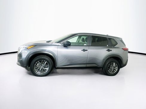 Used 2023 Nissan Rogue S image 4