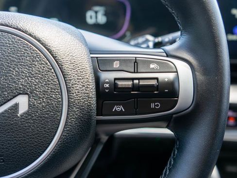 Certified 2024 Kia Sportage EX AWD/4WD image 18