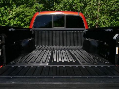 Used 2016 Toyota Tacoma TRD Sport w/ Towing Package RWD image 23