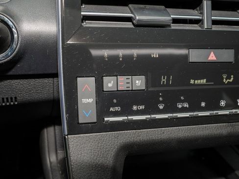 Used 2021 Toyota Avalon Limited w/ Advanced Safety Package image 16