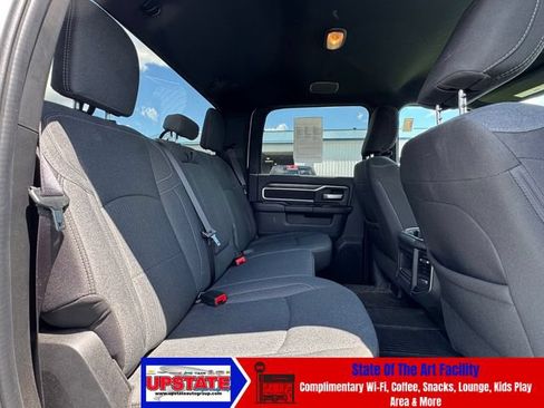 Used 2024 RAM 2500 Big Horn w/ Sport Appearance Package AWD/4WD image 24