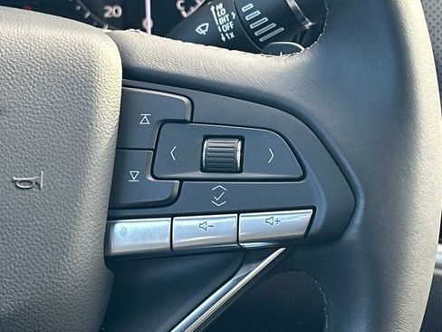 Used 2025 Cadillac XT6 Luxury image 7