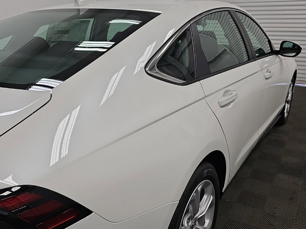 New 2026 Honda Accord LX image 8