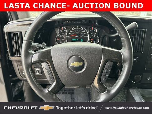 Used 2014 Chevrolet Express 1500 image 19