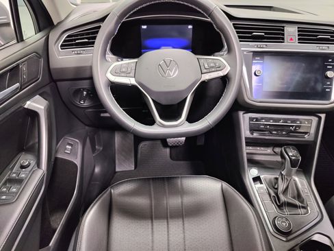 Certified 2022 Volkswagen Tiguan SE AWD/4WD image 20