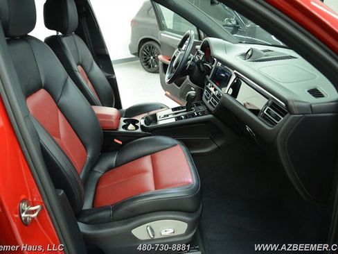 Used 2022 Porsche Macan image 18