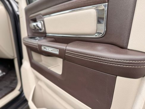 Used 2015 RAM 1500 Laramie w/ Convenience Group image 23