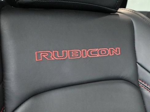 Used 2024 Jeep Wrangler Unlimited Rubicon AWD/4WD image 38