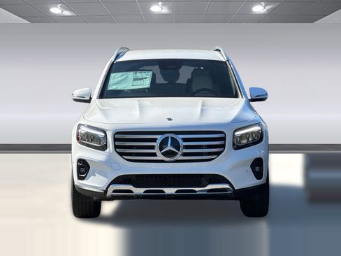 New 2025 Mercedes-Benz GLB 250 4MATIC image 6