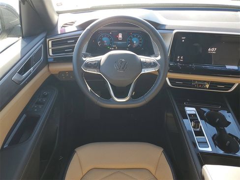 New 2026 Volkswagen Atlas Cross Sport SE image 16