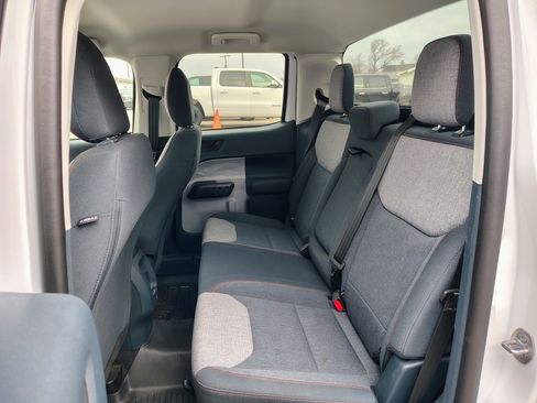 Used 2024 Ford Maverick XLT image 12