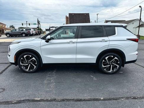 Used 2022 Mitsubishi Outlander ES AWD/4WD image 4