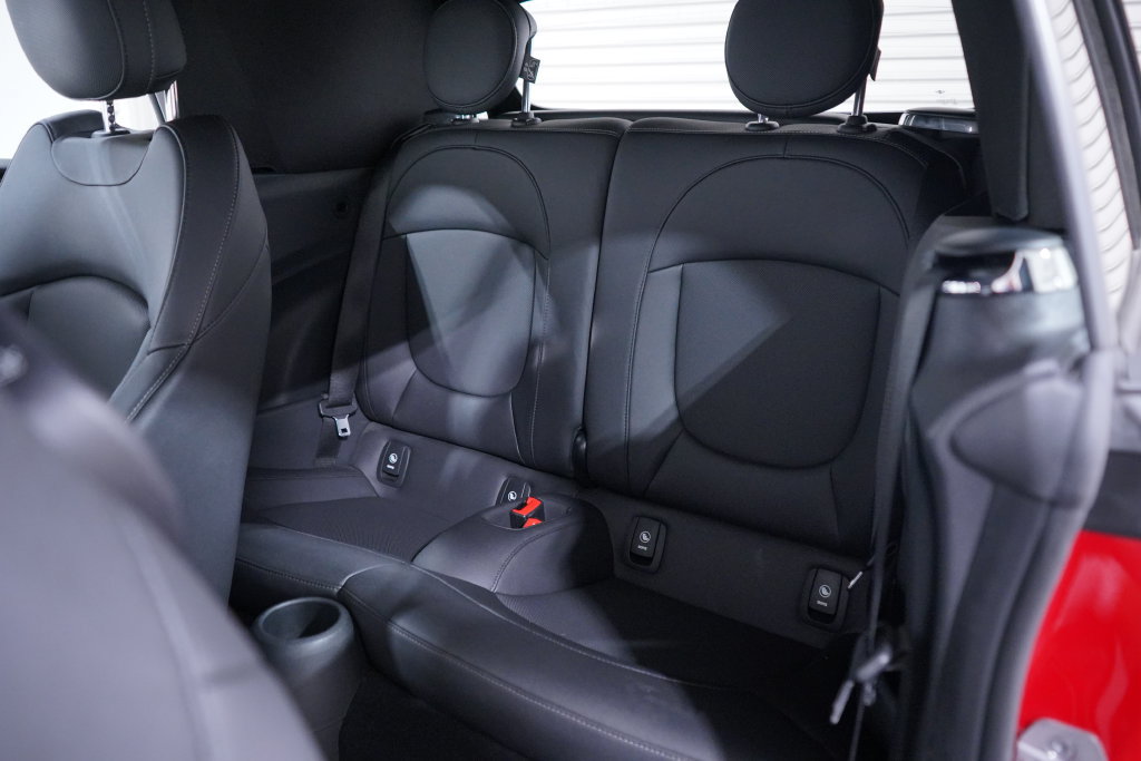 Used 2024 MINI Cooper S FWD image 10