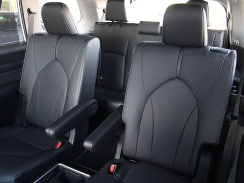 New 2026 Toyota Grand Highlander AWD image 9