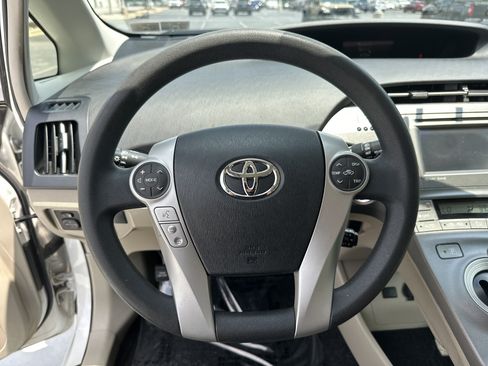 Used 2012 Toyota Prius Three FWD image 18