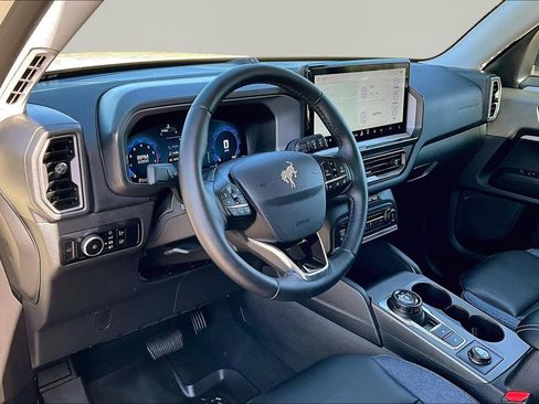 Certified 2025 Ford Bronco Sport Outer Banks w/ Outer Banks Tech Package+ AWD/4WD image 14
