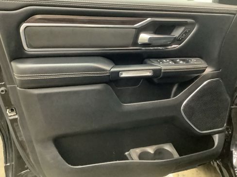 Used 2025 RAM 1500 Laramie AWD/4WD image 11