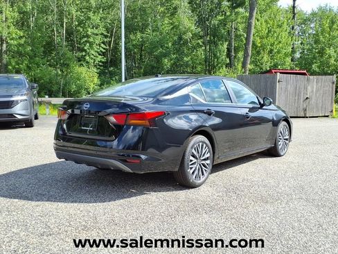 New 2026 Nissan Altima 2.5 SV AWD/4WD image 7
