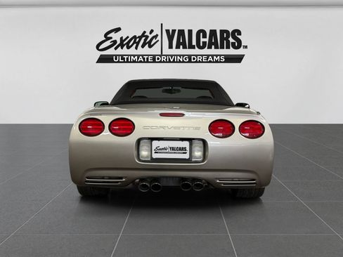 Used 2000 Chevrolet Corvette Convertible w/ Memory Pkg RWD image 4