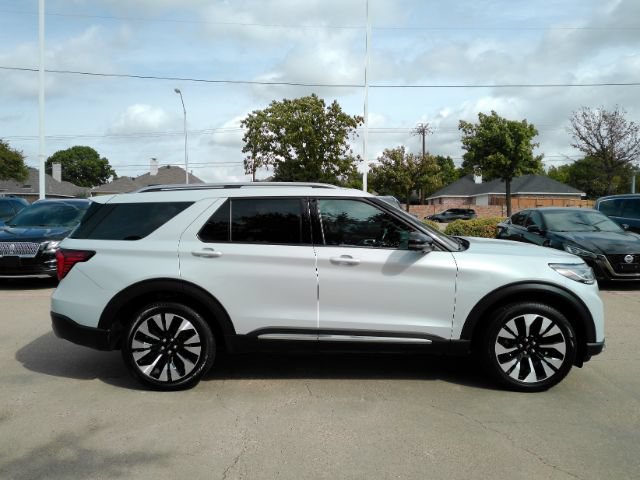 Used 2025 Ford Explorer Platinum w/ LUX Leather Package AWD/4WD image 5