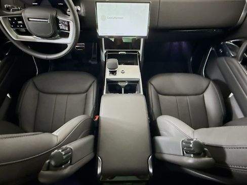 New 2026 Land Rover Range Rover Long Wheelbase SE image 15