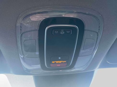 Used 2023 Hyundai Elantra SEL w/ Convenience Package image 30