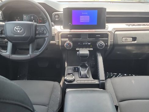 Certified 2024 Toyota Tacoma SR5 AWD/4WD image 11