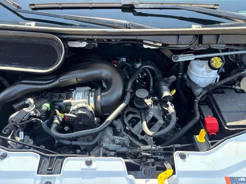 Used 2024 Ford Transit 350 XLT RWD image 6
