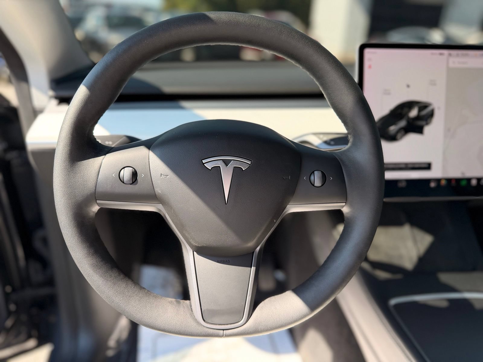 Used 2021 Tesla Model Y Long Range AWD/4WD image 18