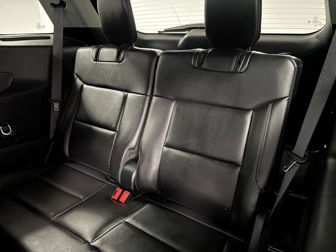 Used 2024 Ford Explorer XLT w/ Equipment Group 202A image 67