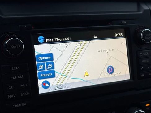 Used 2018 Nissan Titan SL w/ Midnight Edition image 12