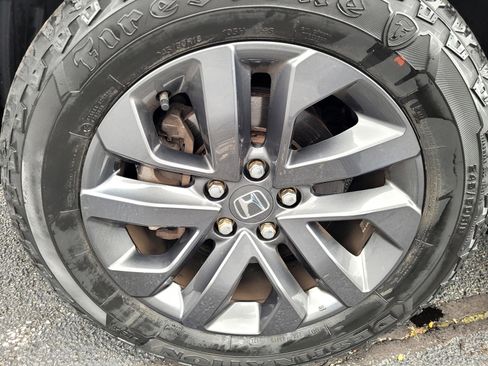 Used 2021 Honda Ridgeline Sport image 12