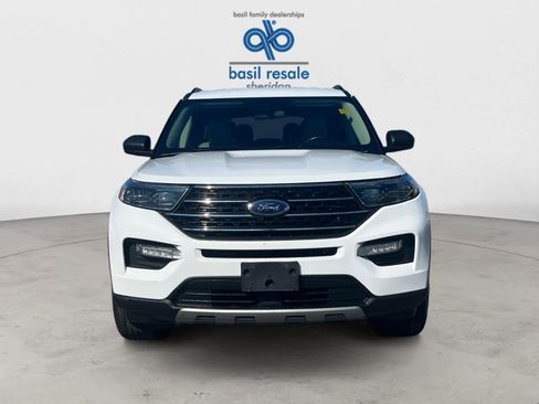 Used 2020 Ford Explorer XLT w/ Equipment Group 202A image 9