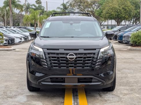 New 2026 Nissan Pathfinder SV image 6