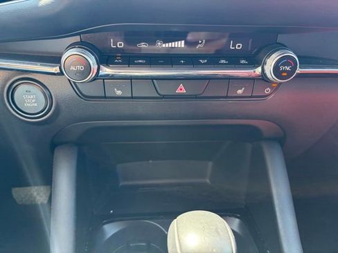Used 2024 MAZDA MAZDA3 s AWD/4WD image 27