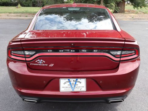 Used 2019 Dodge Charger SXT w/ Cold Weather Package image 6