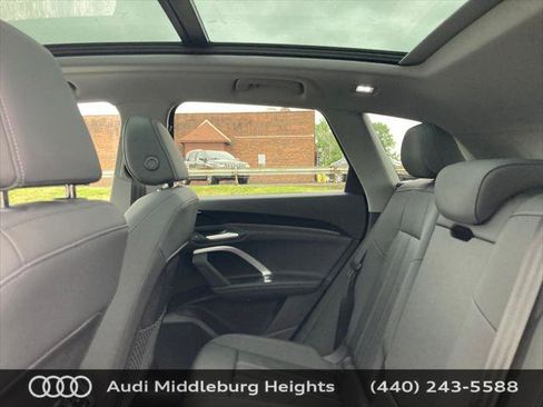 Used 2025 Audi Q5 Premium w/ Convenience Package AWD/4WD image 29