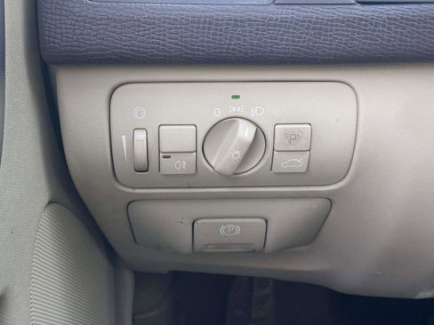 Used 2011 Volvo XC60 3.2 R-Design image 21