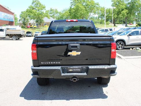Used 2017 Chevrolet Silverado 1500 Custom w/ Custom Convenience Package AWD/4WD image 29