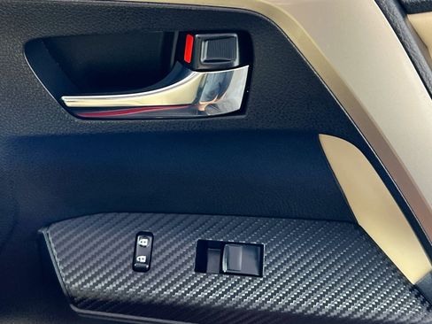 Used 2015 Toyota RAV4 Limited w/ Outdoor Package image 32