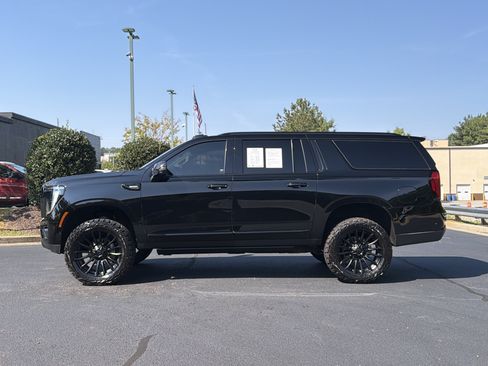 Used 2026 GMC Yukon XL Elevation w/ Elevation Premium Package AWD/4WD image 14