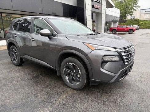 Certified 2025 Nissan Rogue SV AWD/4WD image 7