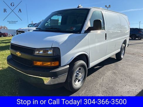 New 2025 Chevrolet Express 3500 w/ Driver Convenience Package RWD image 3