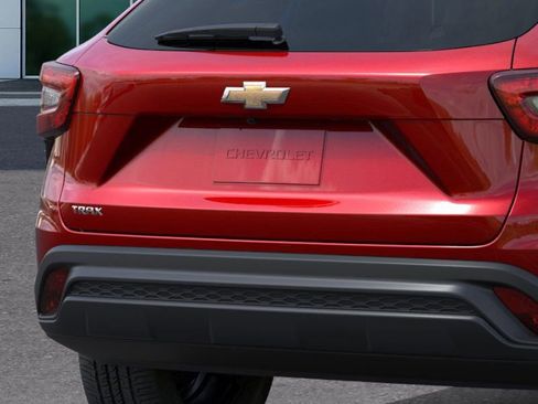 New 2026 Chevrolet Trax LS image 28