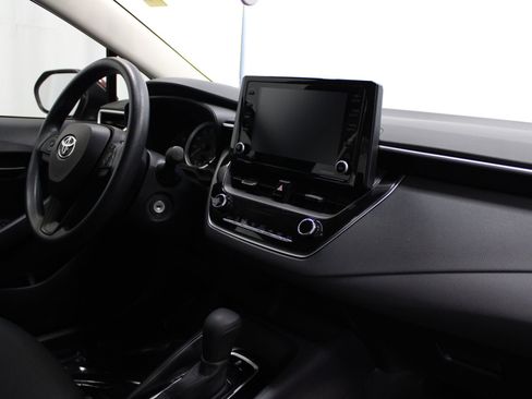 Used 2022 Toyota Corolla LE image 24