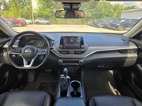 Used 2025 Nissan Altima 2.5 SR FWD image 24