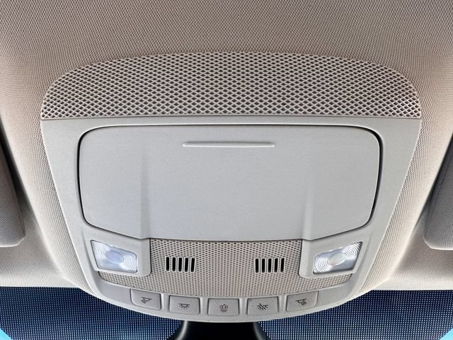 Used 2020 Ford Edge SEL AWD/4WD image 29