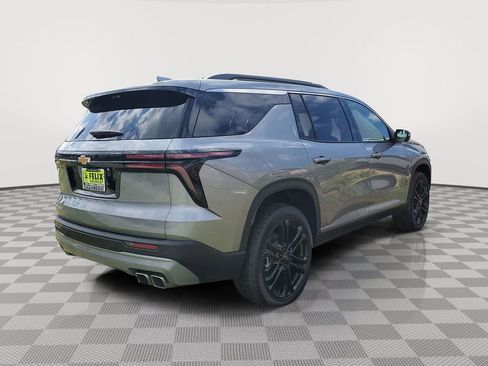 New 2026 Chevrolet Traverse LT w/ Driver Confidence Package image 3